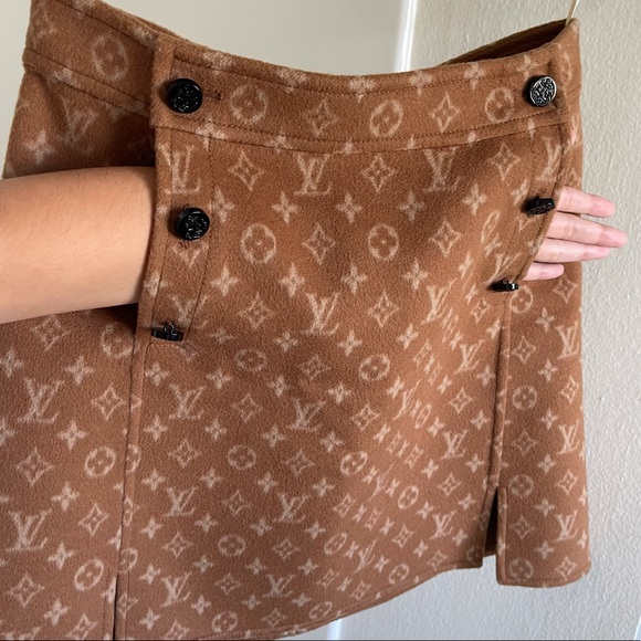Louis Vuitton A-Line Skirt - Picture 10 of 17